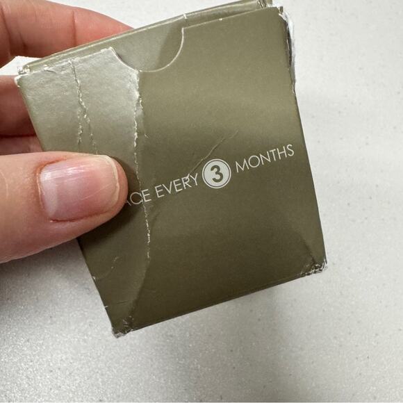 Clarisonic Sensitive Skin Brush Head Replacement Set of Two NIB - Picture 2 of 9